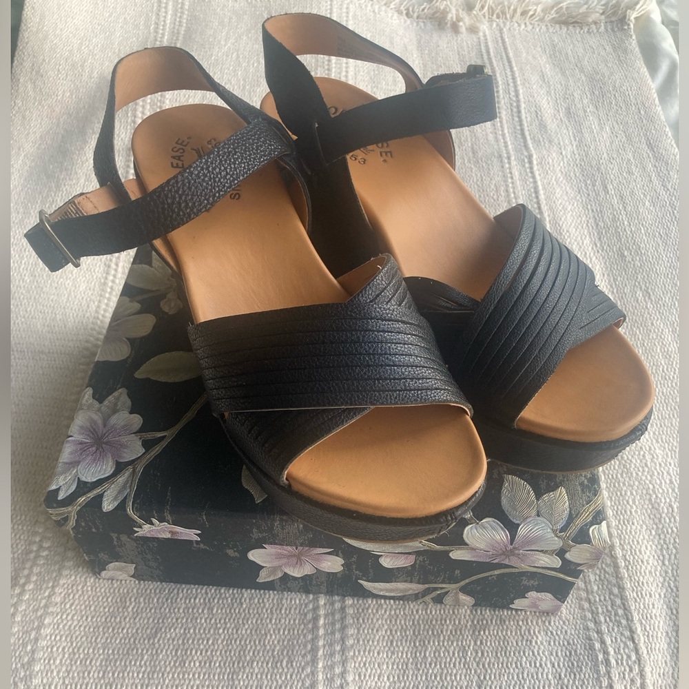 Kork-Ease Black Platform Wedge Leather Sandals. Size 8
